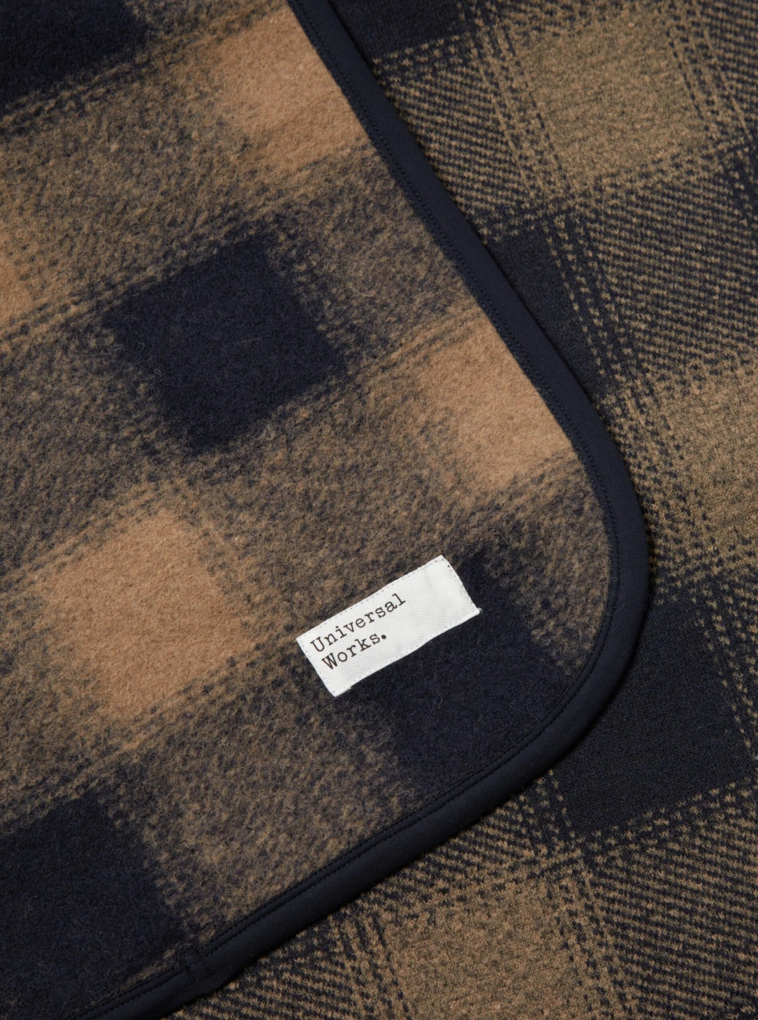 Universal Works Blanket In Navy Mix Wool Fleece - Image 4