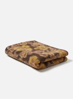 Universal Works Blanket In Brown Flower Fleece